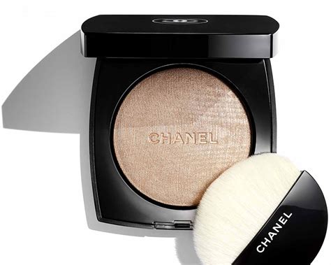 Chanel Poudre Lumière Highlighting Powder